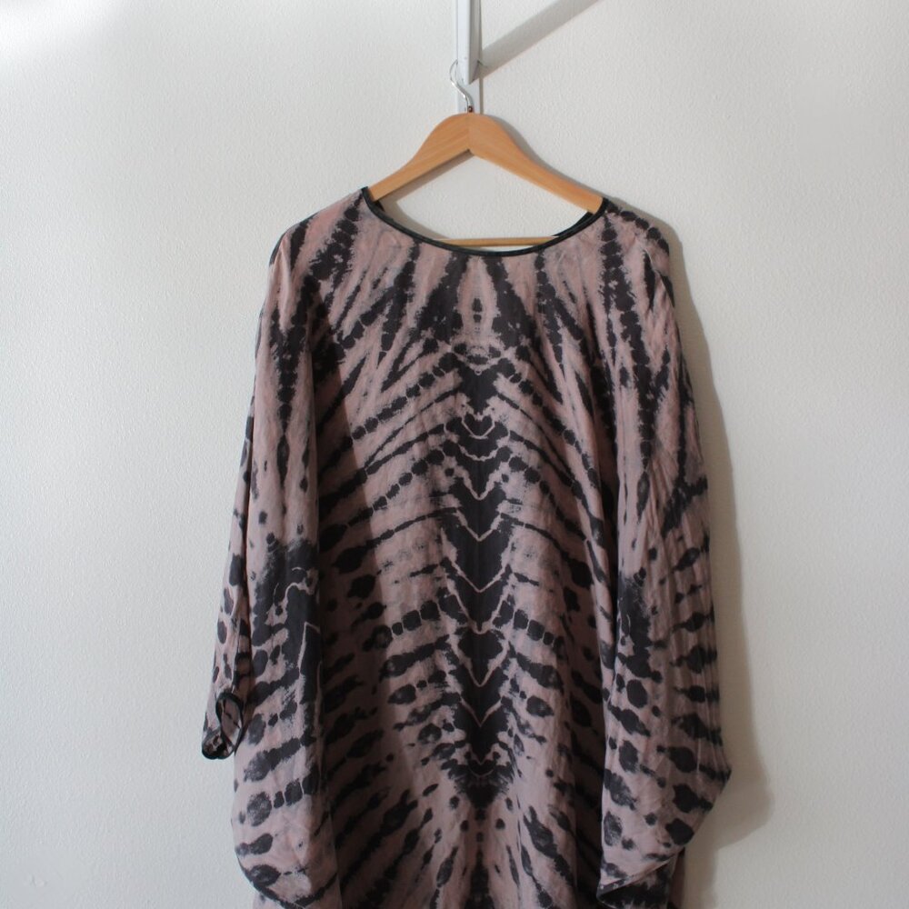 ✨ Raquel Allegra Poncho/Kaftan size 1